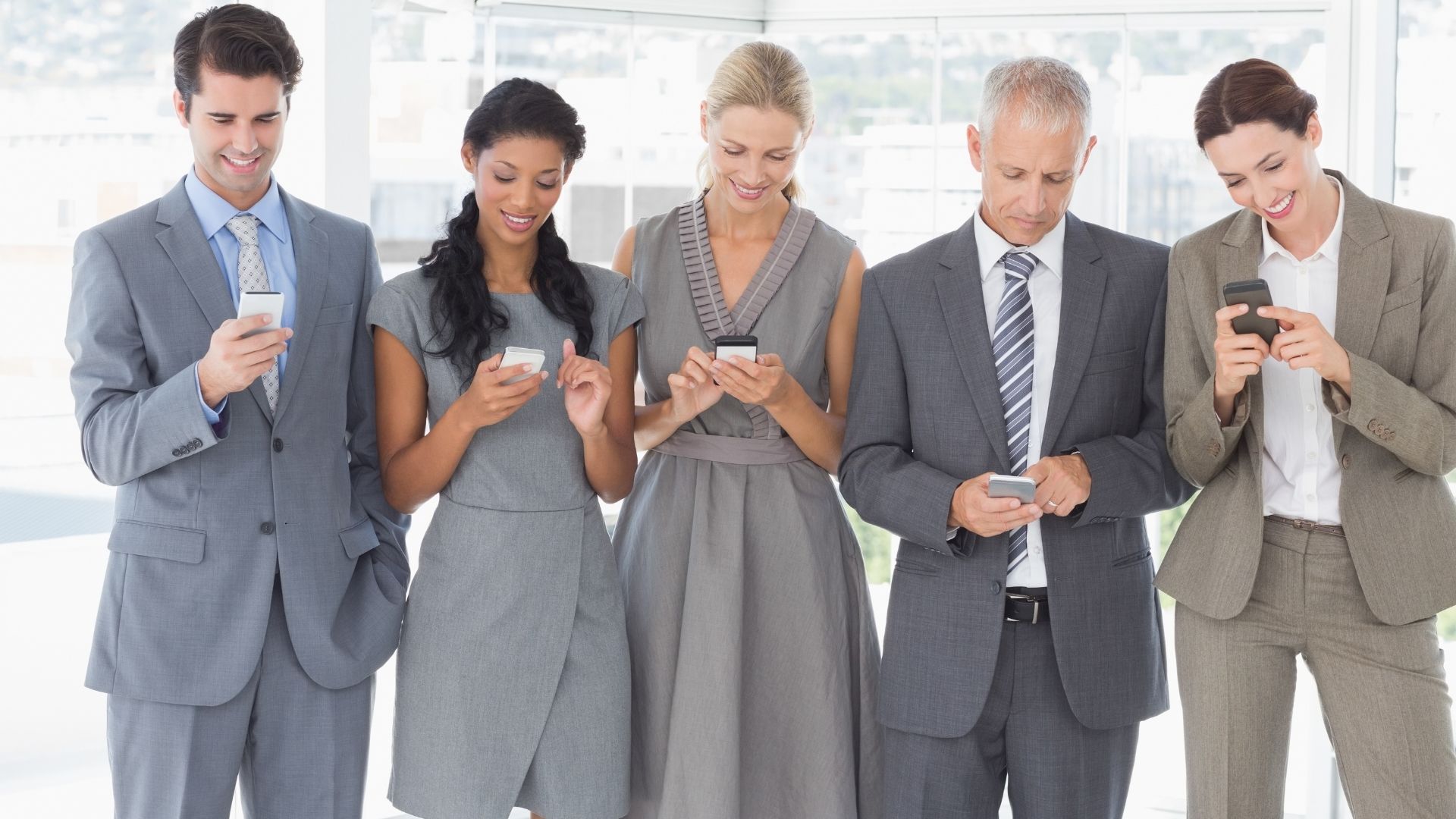 benefits-mobile-phone-employees-phonetastic